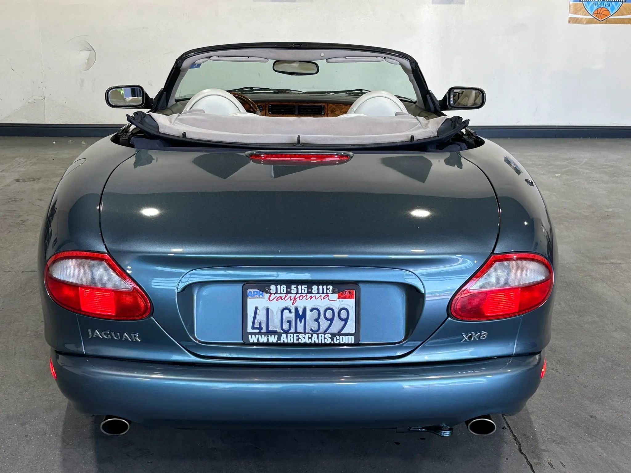 Used 2000 Jaguar XK8 Convertible RWD image 16