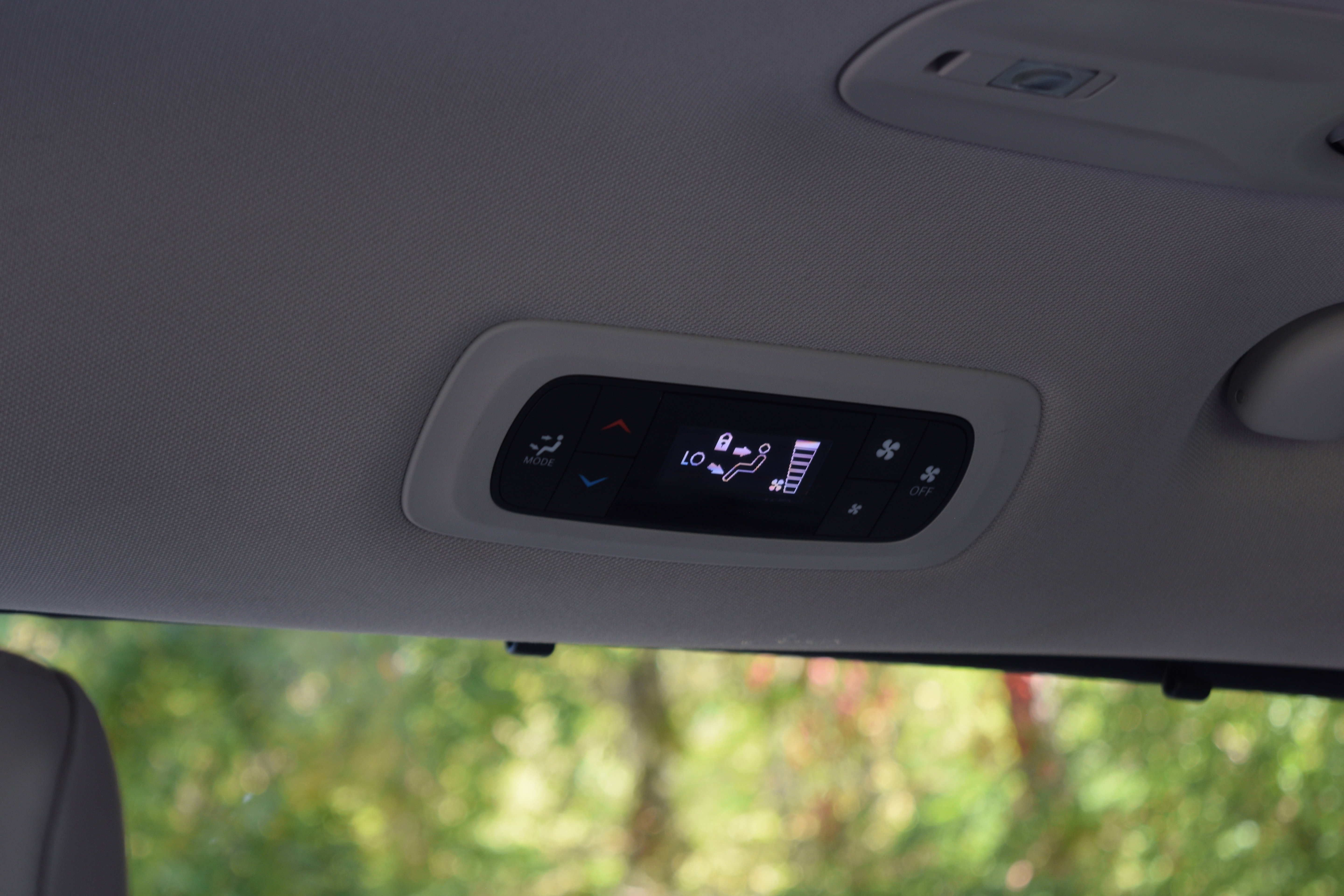 Used 2021 Chrysler Voyager Lxi image 21