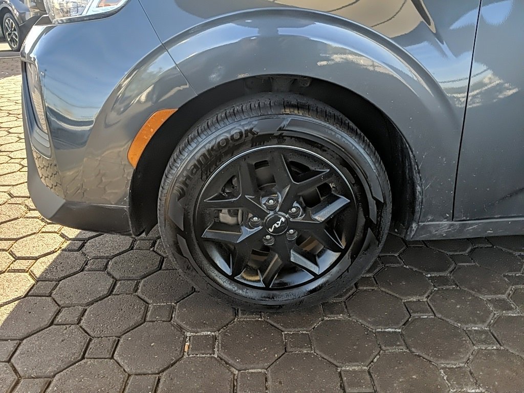 Used 2022 Kia Soul S image 9