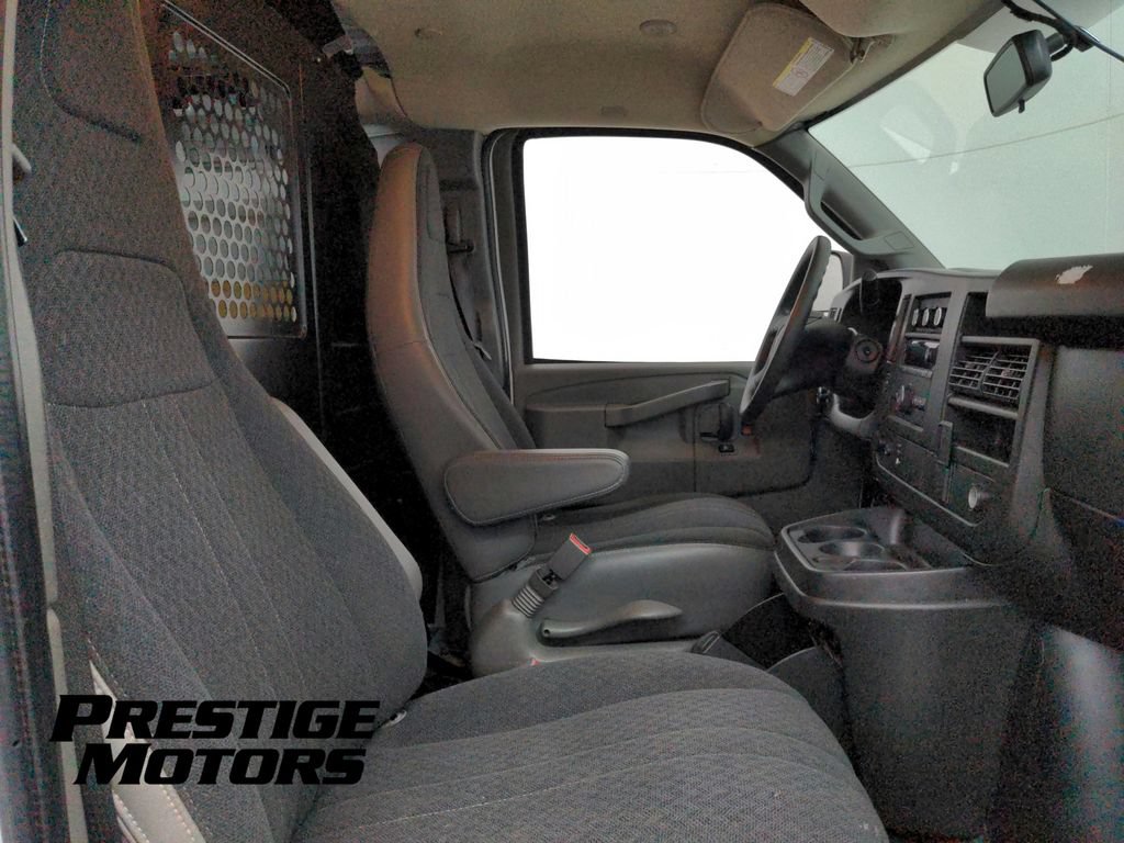 Used 2020 GMC Savana 2500 w/ Driver Convenience Package RWD image 27