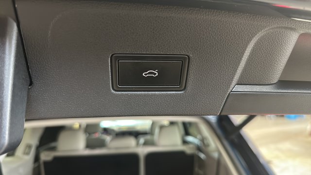 Used 2021 Volkswagen Atlas SE AWD/4WD image 36