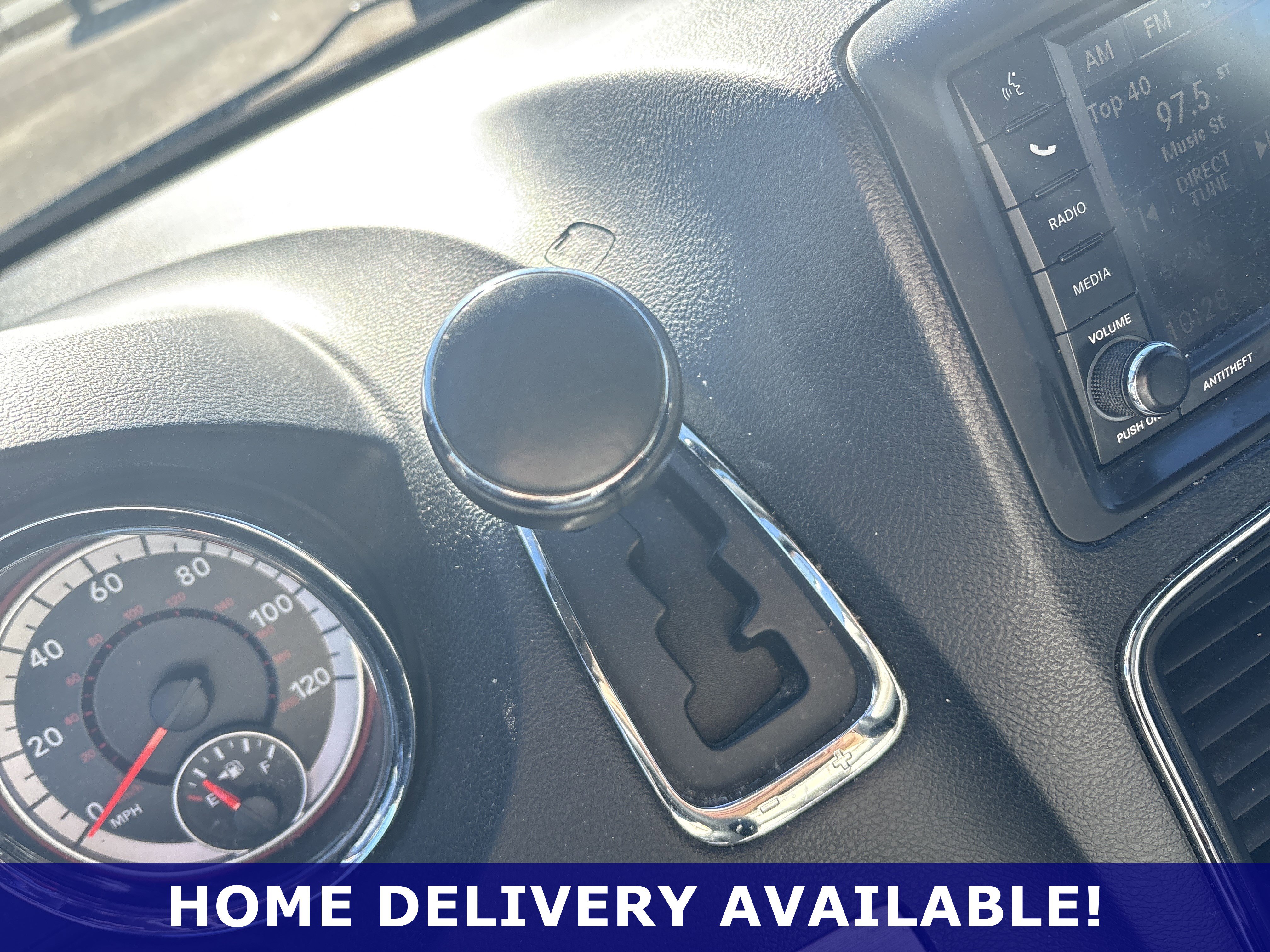 Used 2013 Dodge Grand Caravan R/T image 11