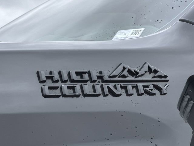 Used 2024 Chevrolet Silverado 2500 High Country w/ High Country Premium Package AWD/4WD image 32