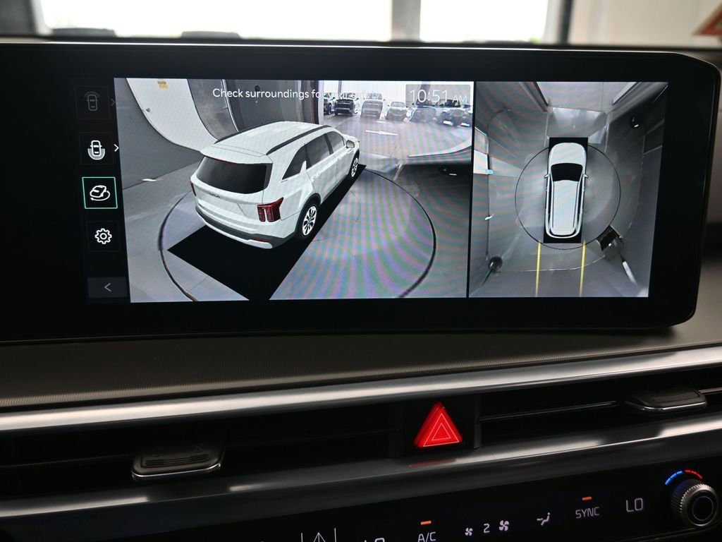 Used 2025 Kia Sorento SX image 24