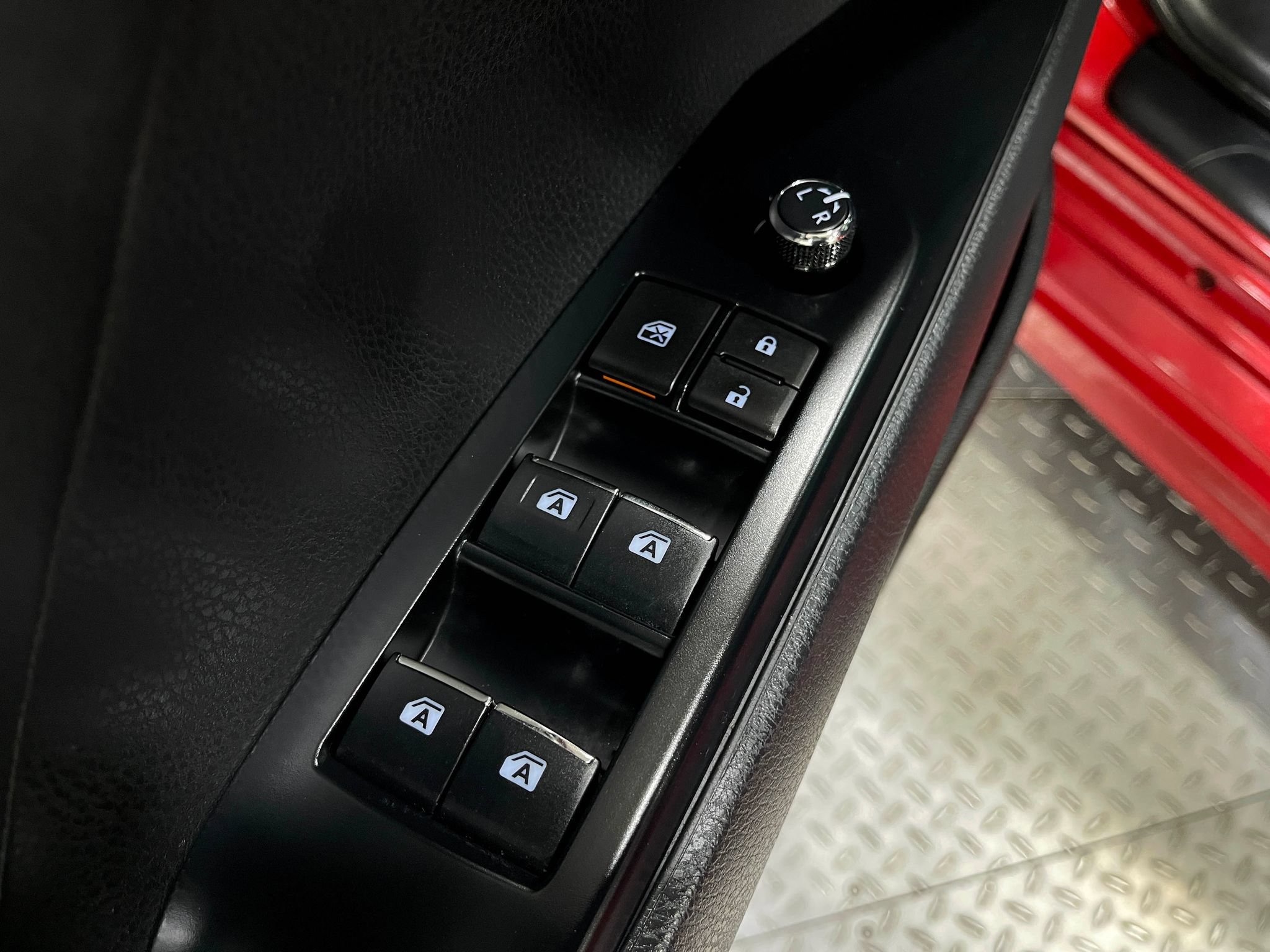Used 2020 Toyota Camry XSE FWD image 15