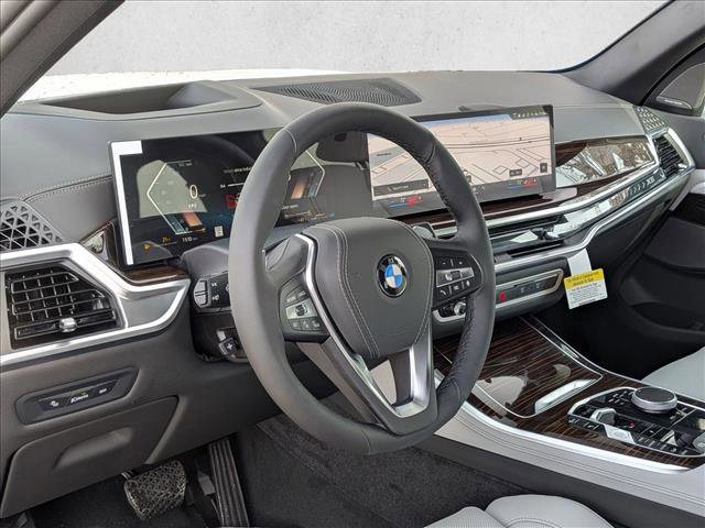 New 2026 BMW X5 xDrive40i w/ Premium Package image 3