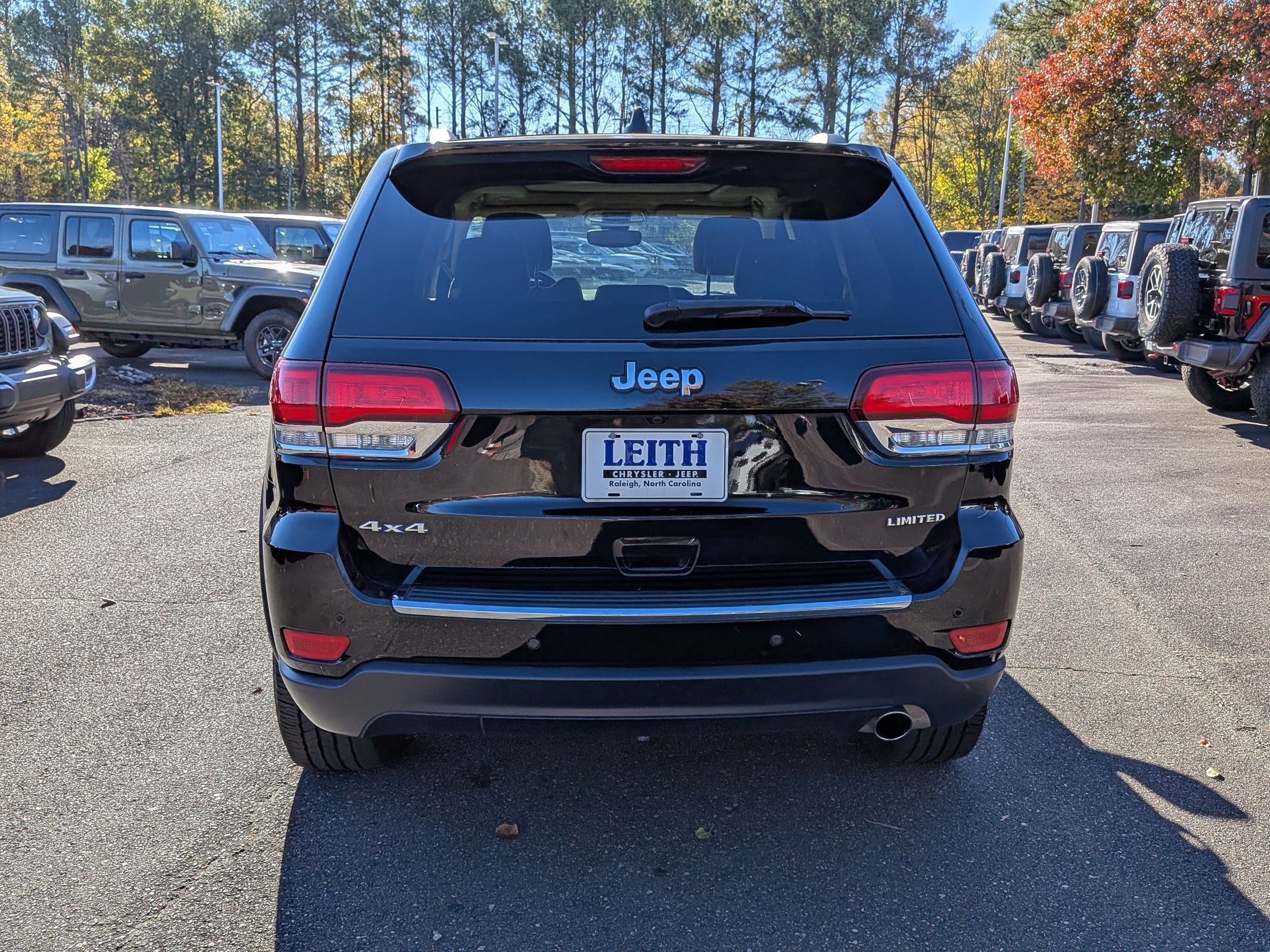 Used 2021 Jeep Grand Cherokee Limited w/ Sun & Sound Group image 4