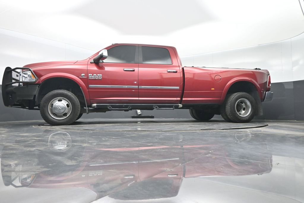 Used 2014 RAM 3500 Laramie image 32