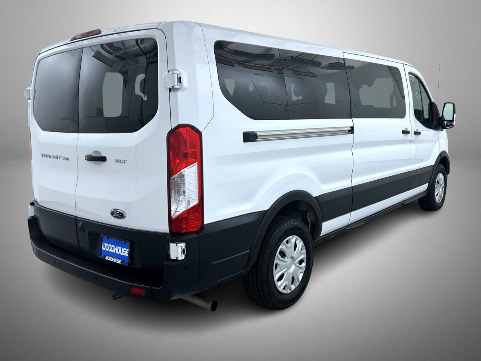 Used 2022 Ford Transit 350 XLT RWD image 5