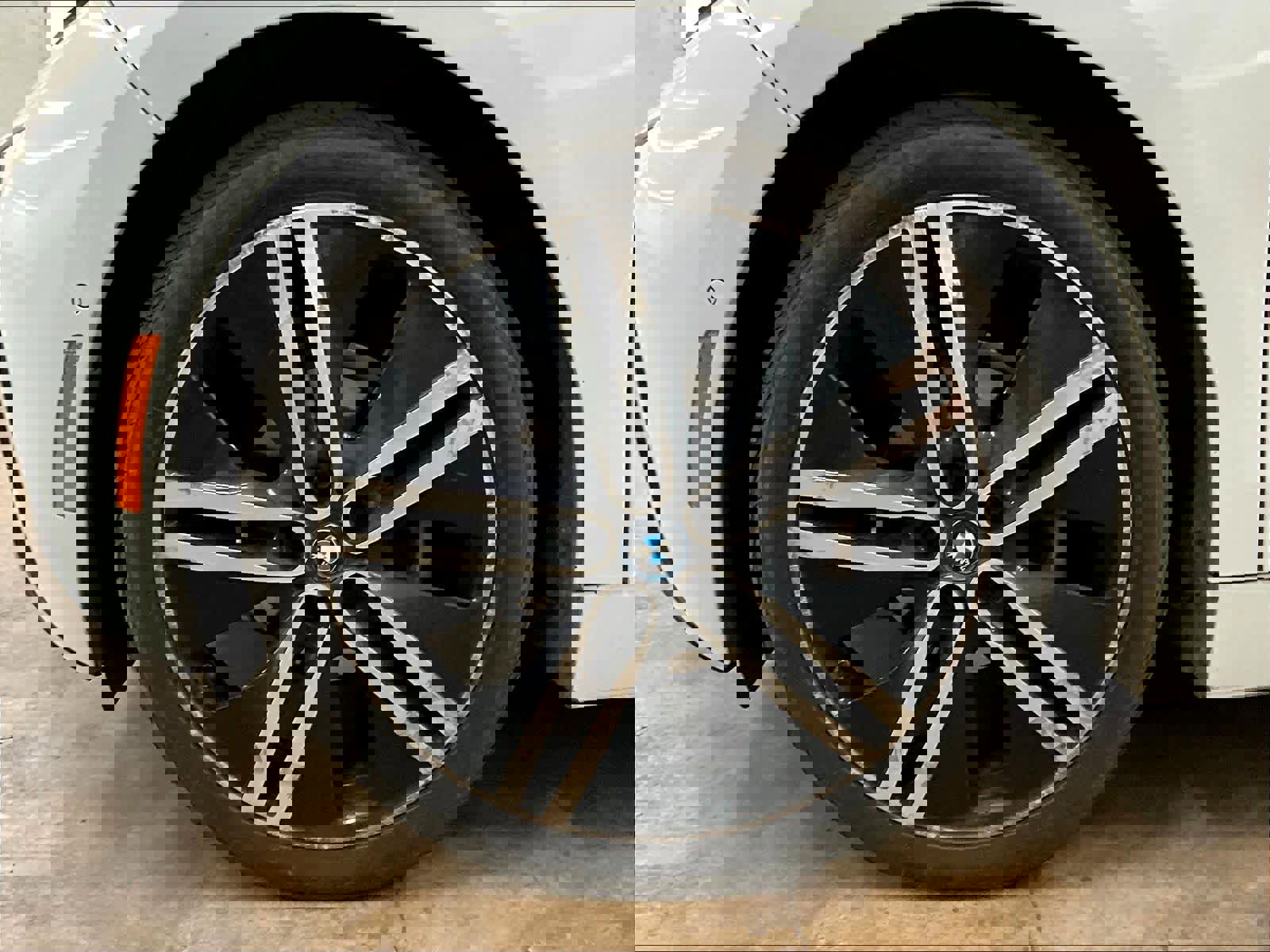 Used 2015 BMW i3 w/ Range Extender image 11