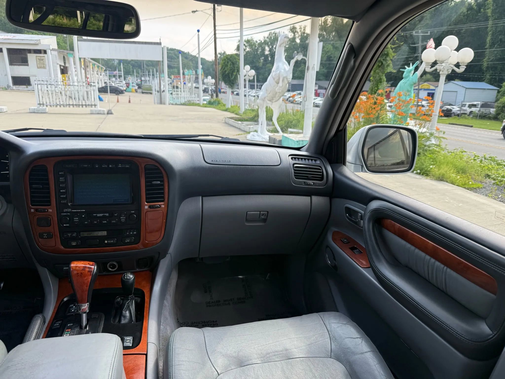 Used 2002 Lexus LX 470 4WD image 30