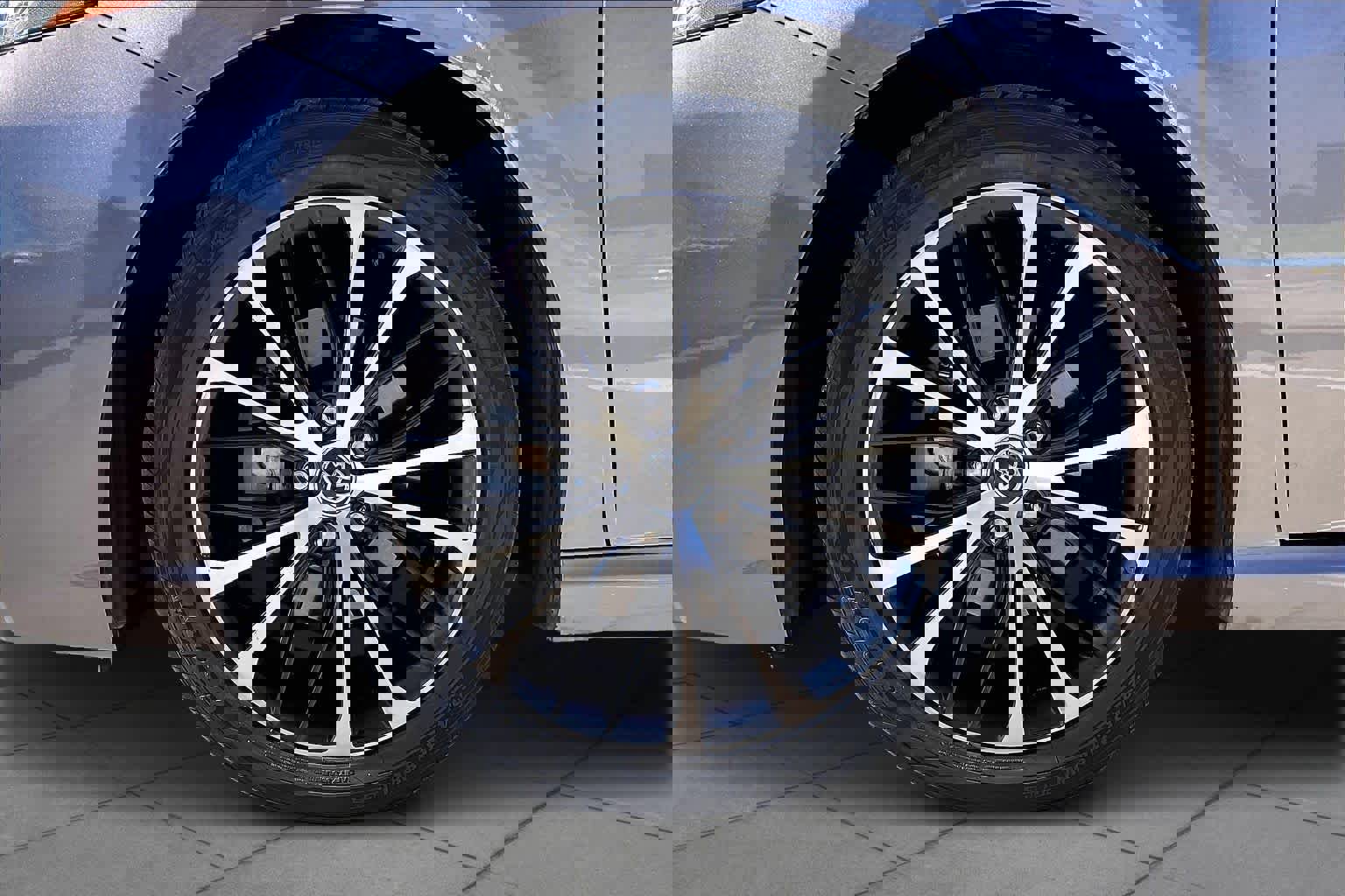 Used 2020 Toyota Camry SE image 9