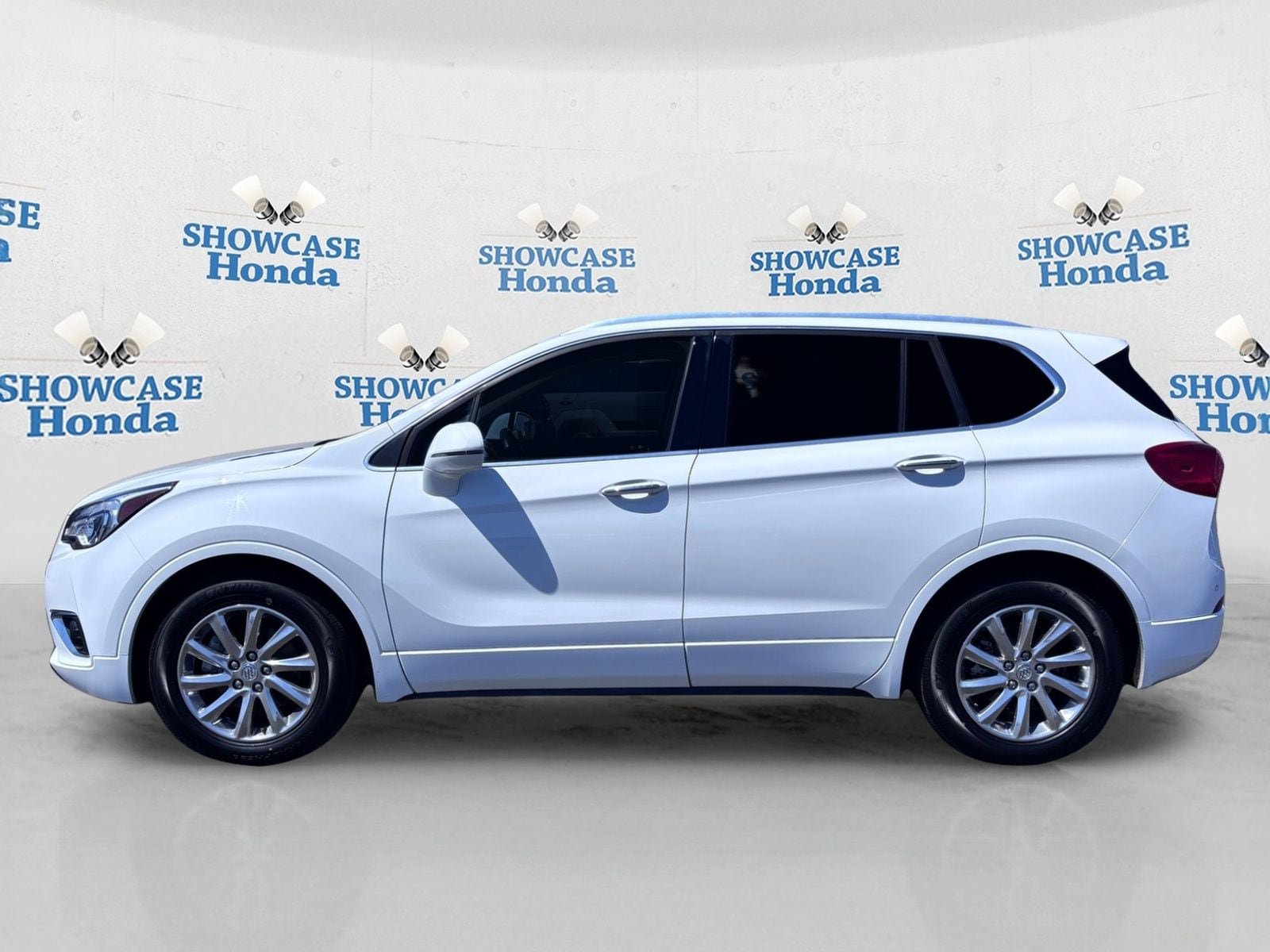Used 2019 Buick Envision Essence FWD image 4