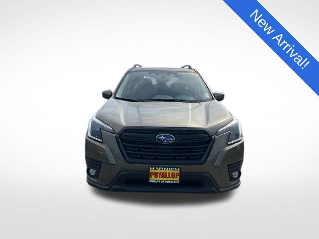 Used 2024 Subaru Forester Premium AWD/4WD image 2