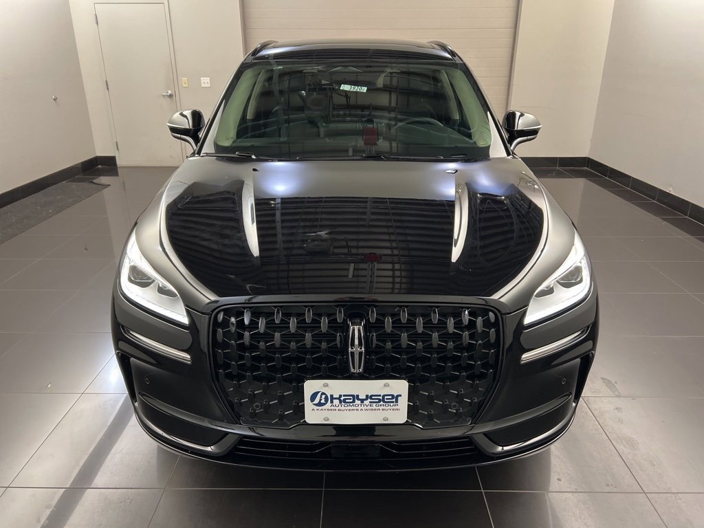 Used 2025 Lincoln Corsair Reserve w/ Jet Appearance Package image 2