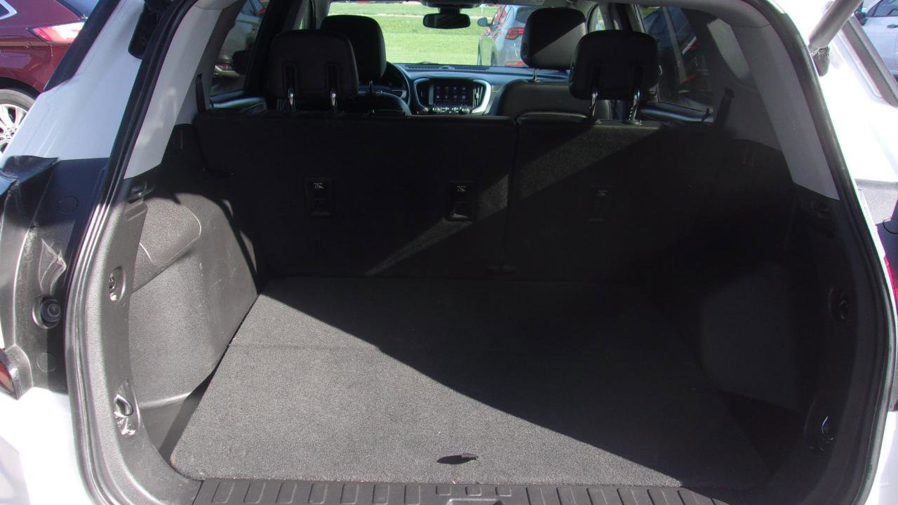 Used 2018 GMC Terrain SLT w/ Preferred Package image 8