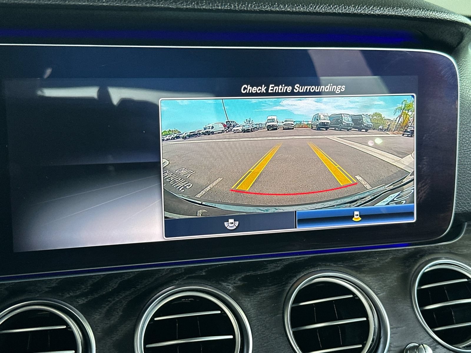 Used 2019 Mercedes-Benz E 300 image 21