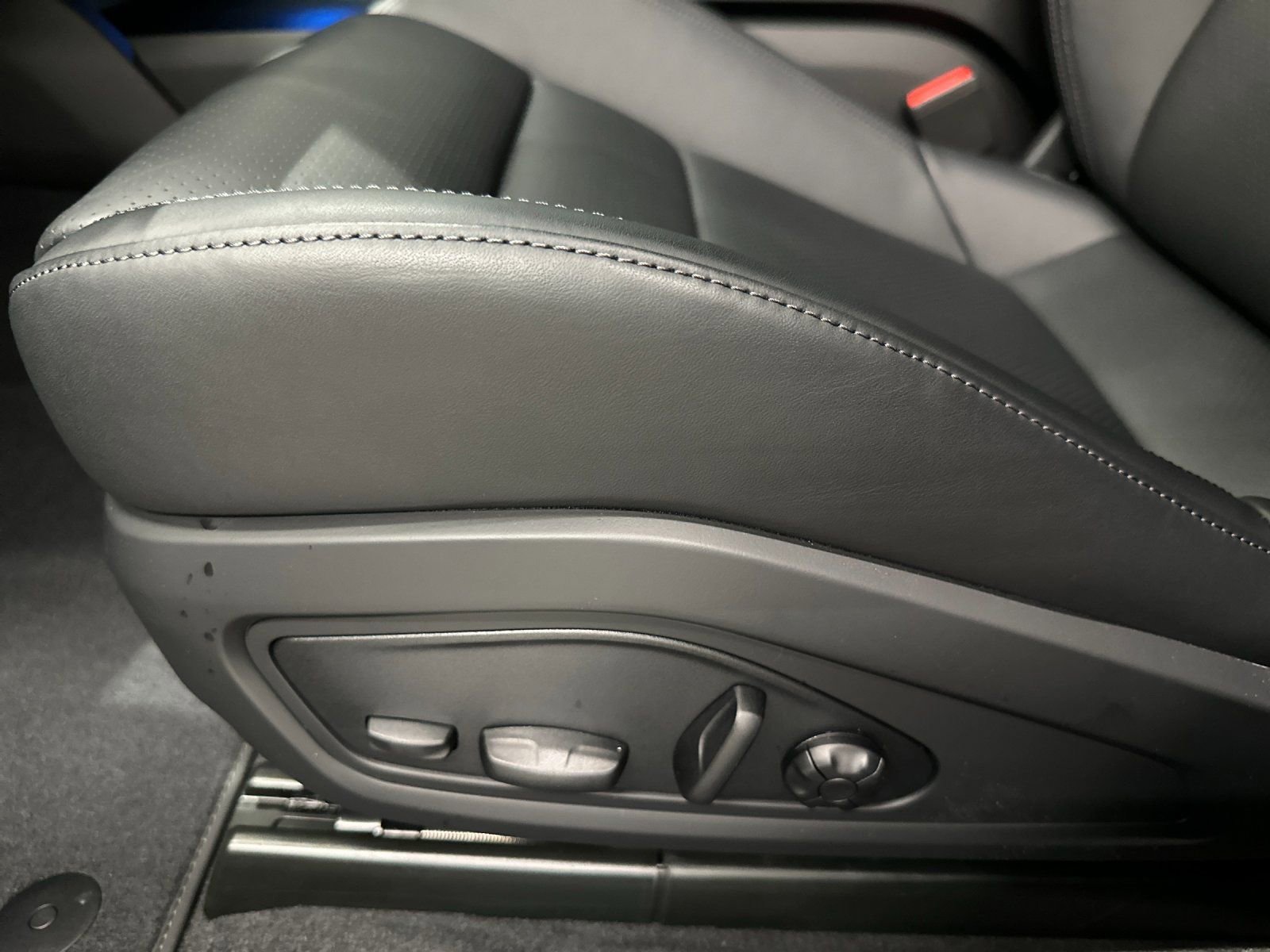 New 2024 Porsche Taycan Turbo AWD/4WD image 14