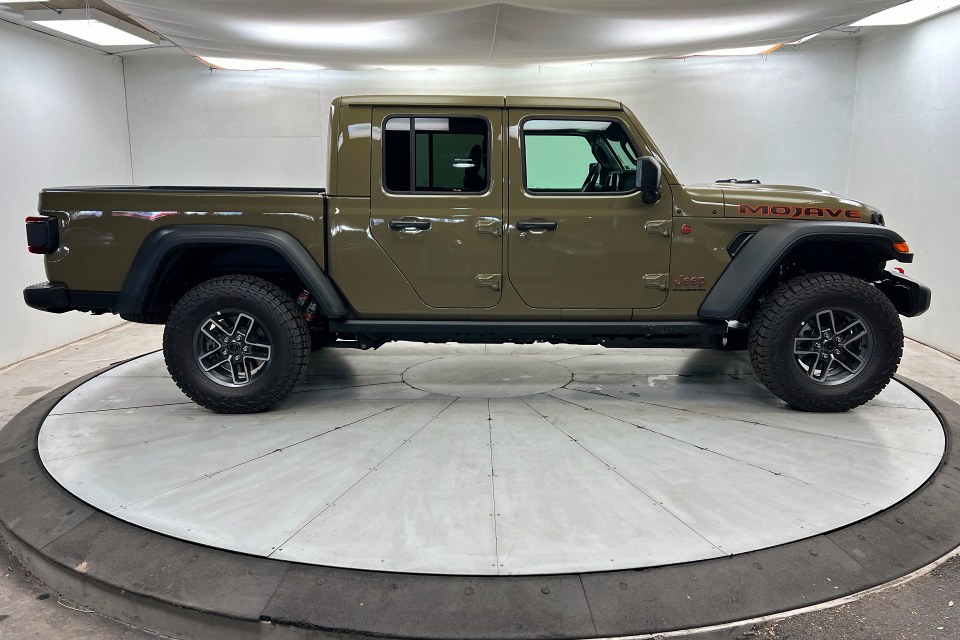 New 2026 Jeep Gladiator Mojave w/ Safety Group AWD/4WD image 6