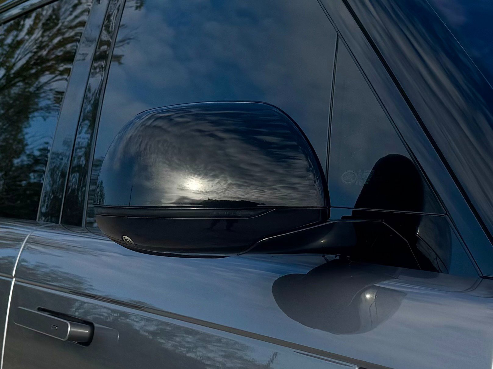 Used 2023 Land Rover Range Rover SE image 42