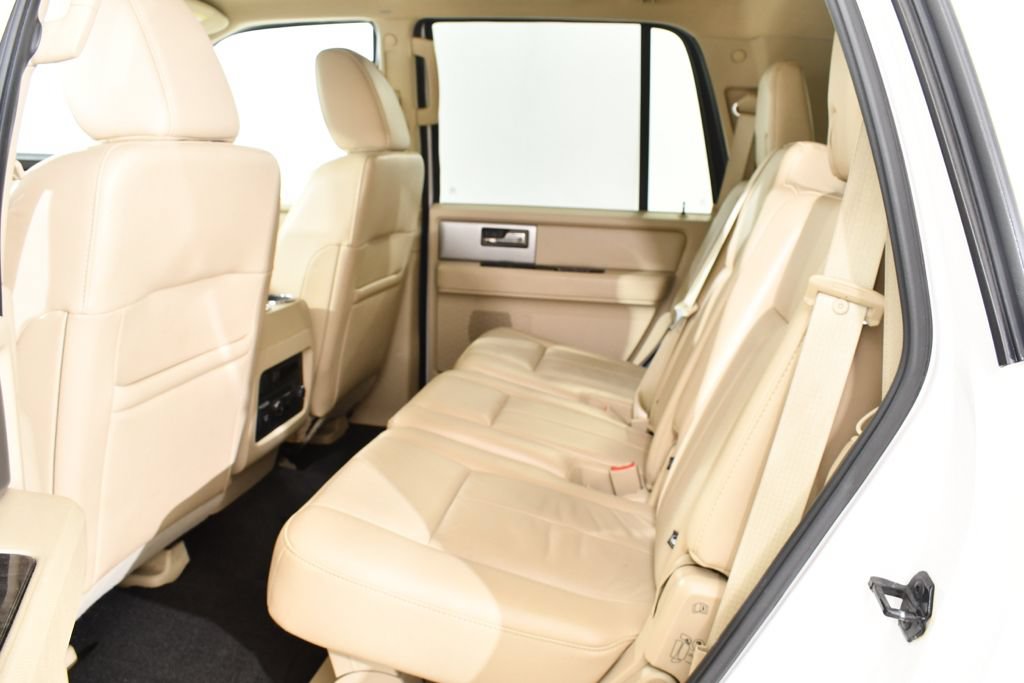 Used 2015 Ford Expedition Limited AWD/4WD image 16