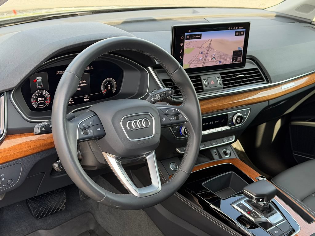 Certified 2023 Audi Q5 2.0T Premium Plus w/ Premium Plus Package AWD/4WD image 25