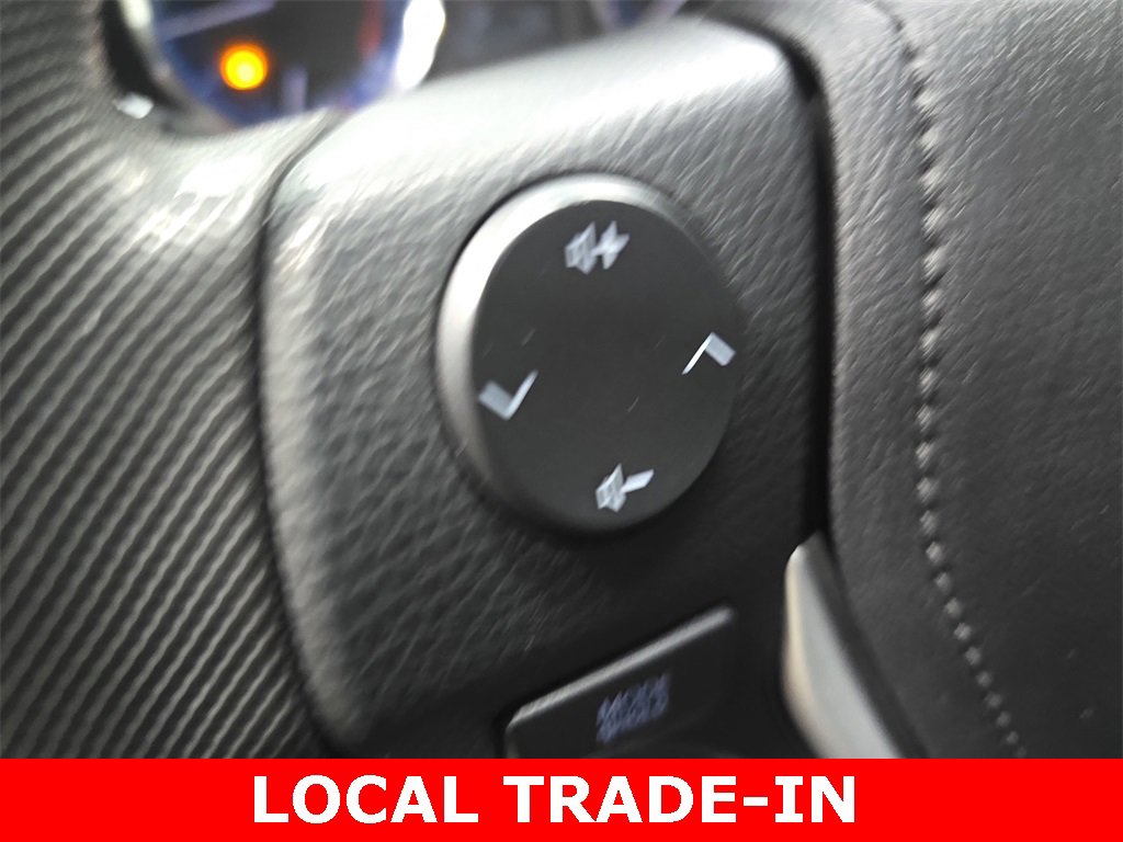 Used 2018 Toyota Corolla LE image 17