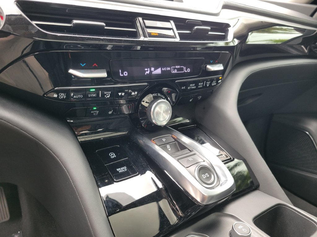 Certified 2024 Acura MDX w/ Technology Package AWD/4WD image 33