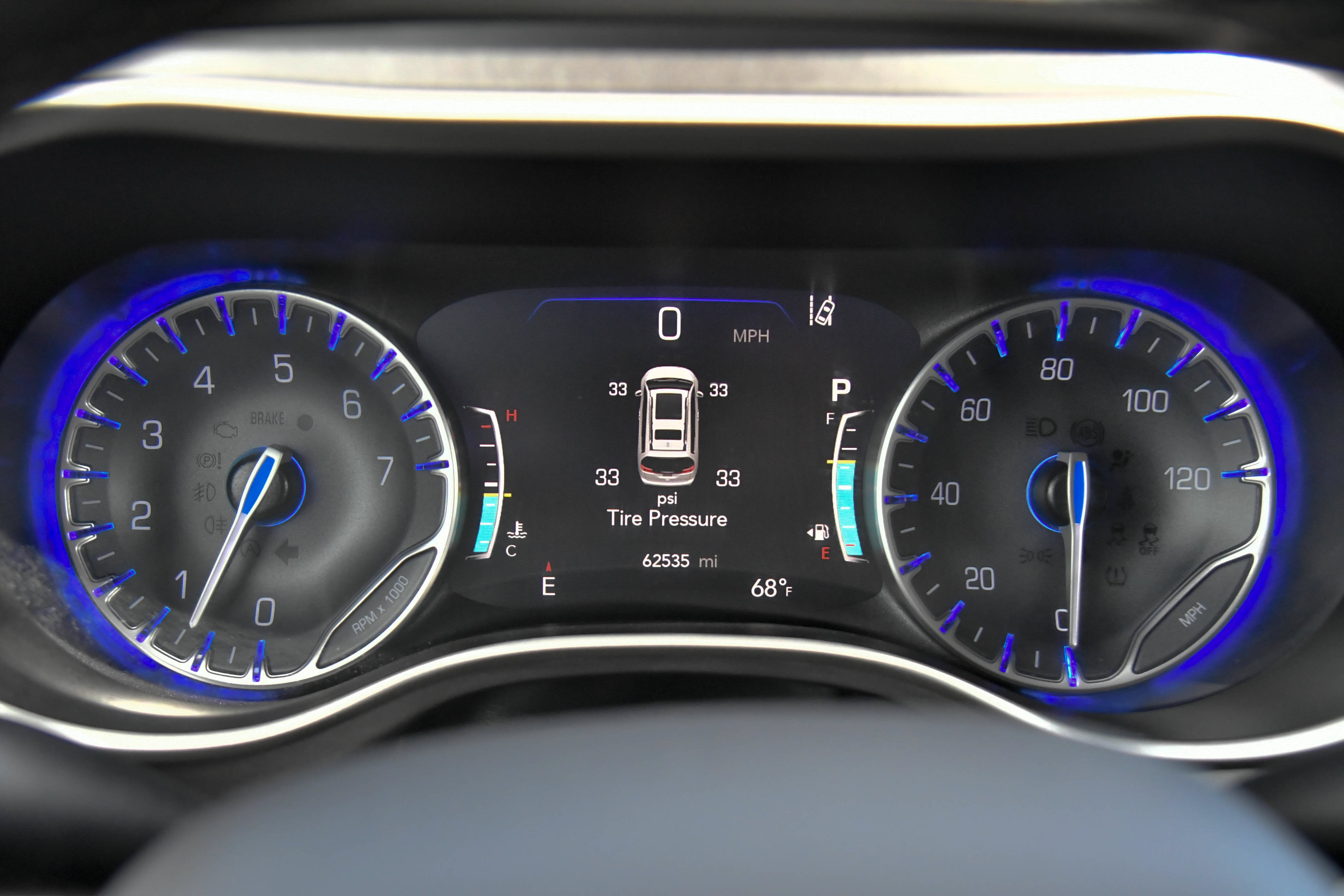 Used 2023 Chrysler Pacifica Touring-L FWD image 31