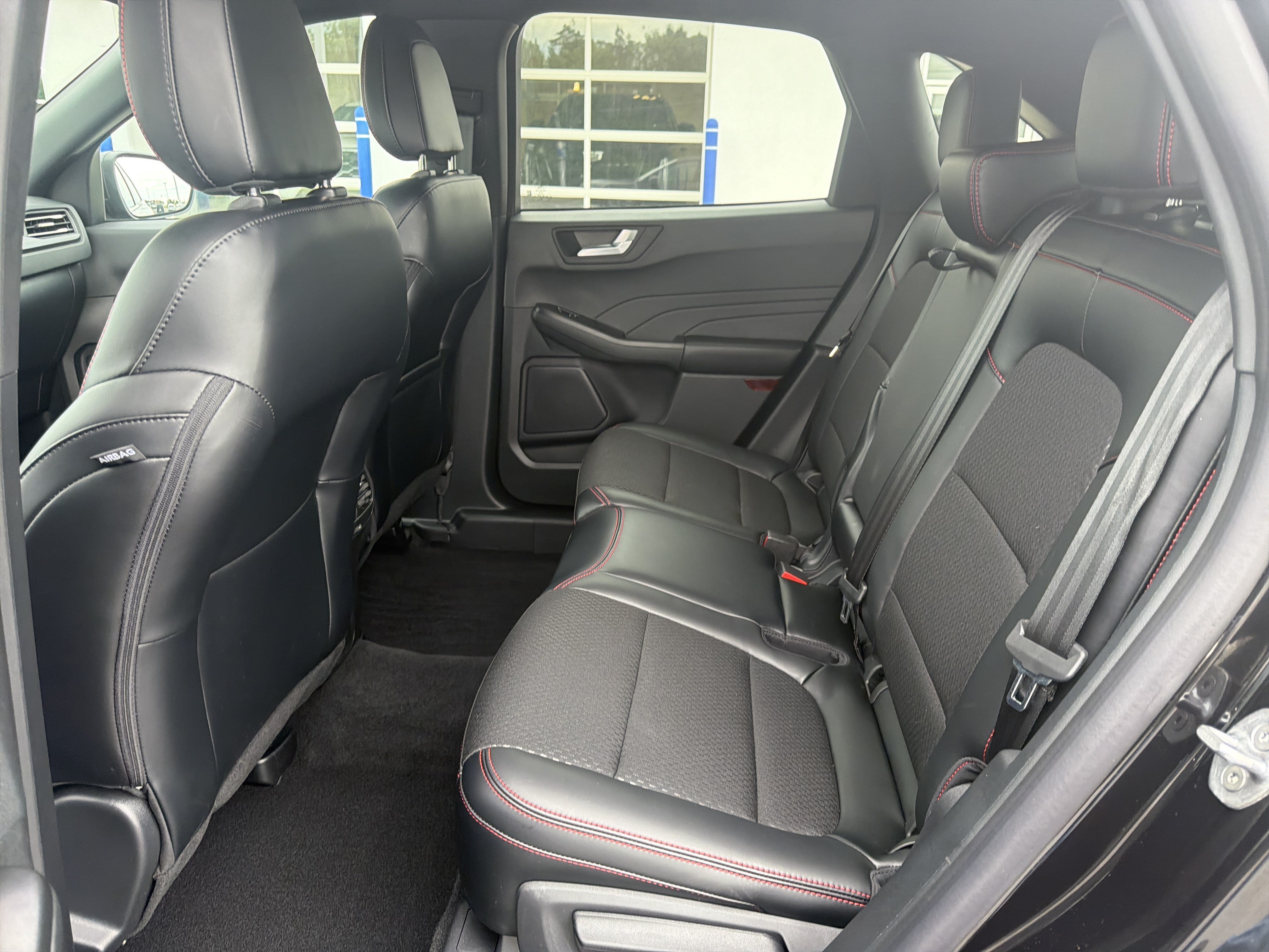 Used 2025 Ford Escape ST-Line w/ Equipment Group 301A FWD image 22
