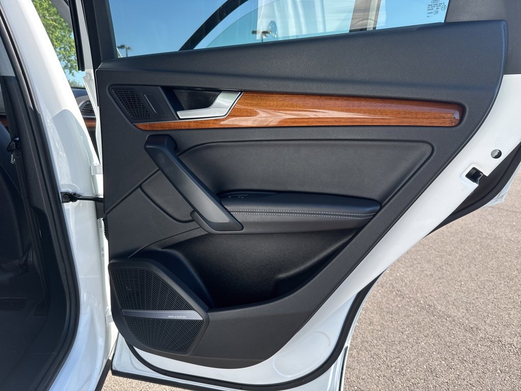 Used 2023 Audi Q5 2.0T Premium Plus image 32