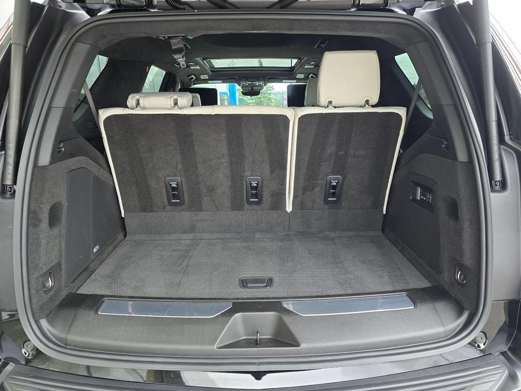 Used 2025 Cadillac Escalade V AWD/4WD image 15