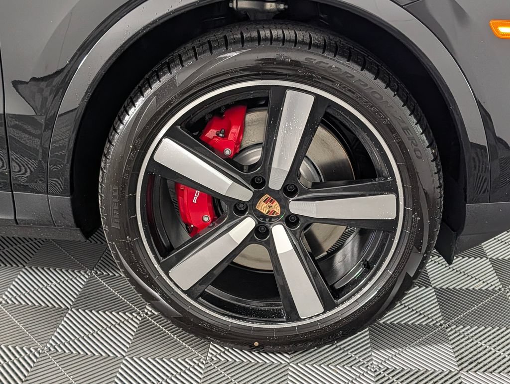 New 2026 Porsche Cayenne S AWD/4WD image 14
