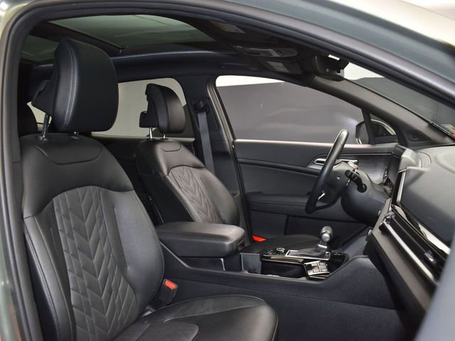 Used 2025 Kia Sportage X-Line w/ Premium Package image 12