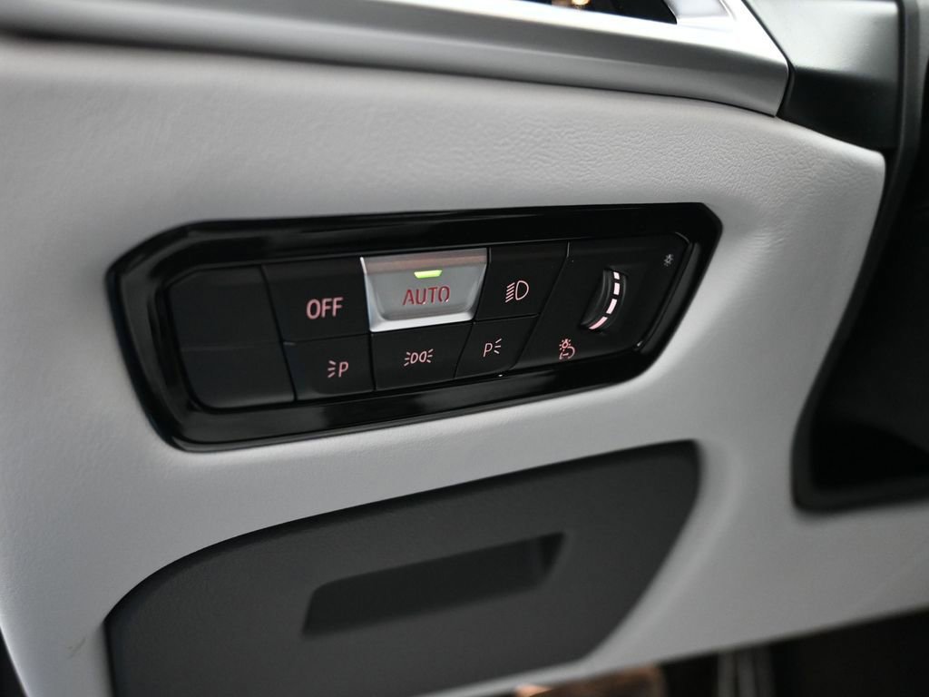 Used 2026 BMW M4 xDrive Competition image 18