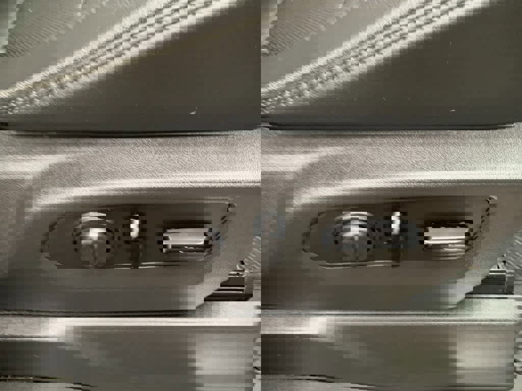 Used 2020 Chevrolet Silverado 2500 High Country w/ Z71 Off-Road Package image 14