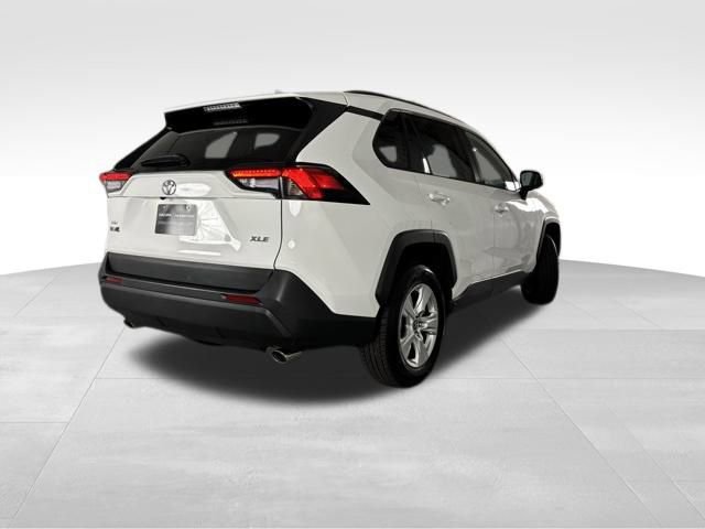 Used 2021 Toyota RAV4 XLE image 7
