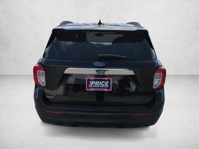 Used 2023 Ford Explorer XLT image 6