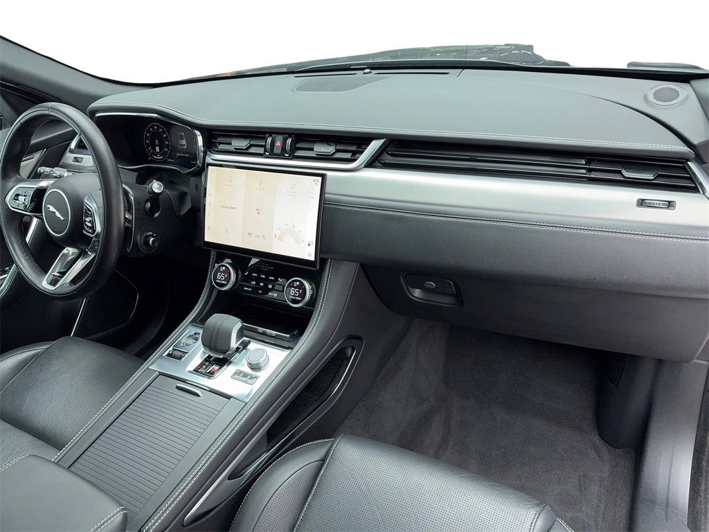 Used 2024 Jaguar F-PACE R-Dynamic S image 45