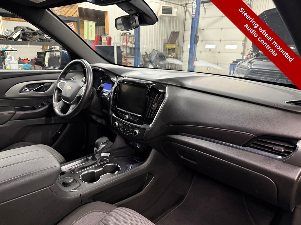 Used 2022 Chevrolet Traverse LT AWD/4WD image 45