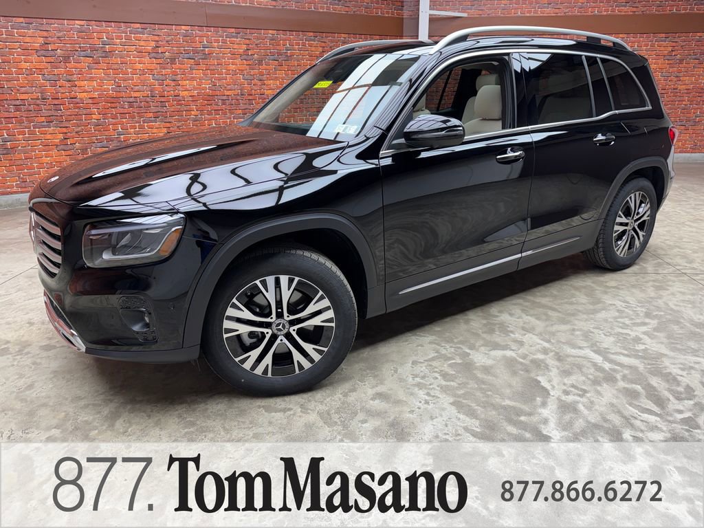 Used 2026 Mercedes-Benz GLB 250 4MATIC image 1