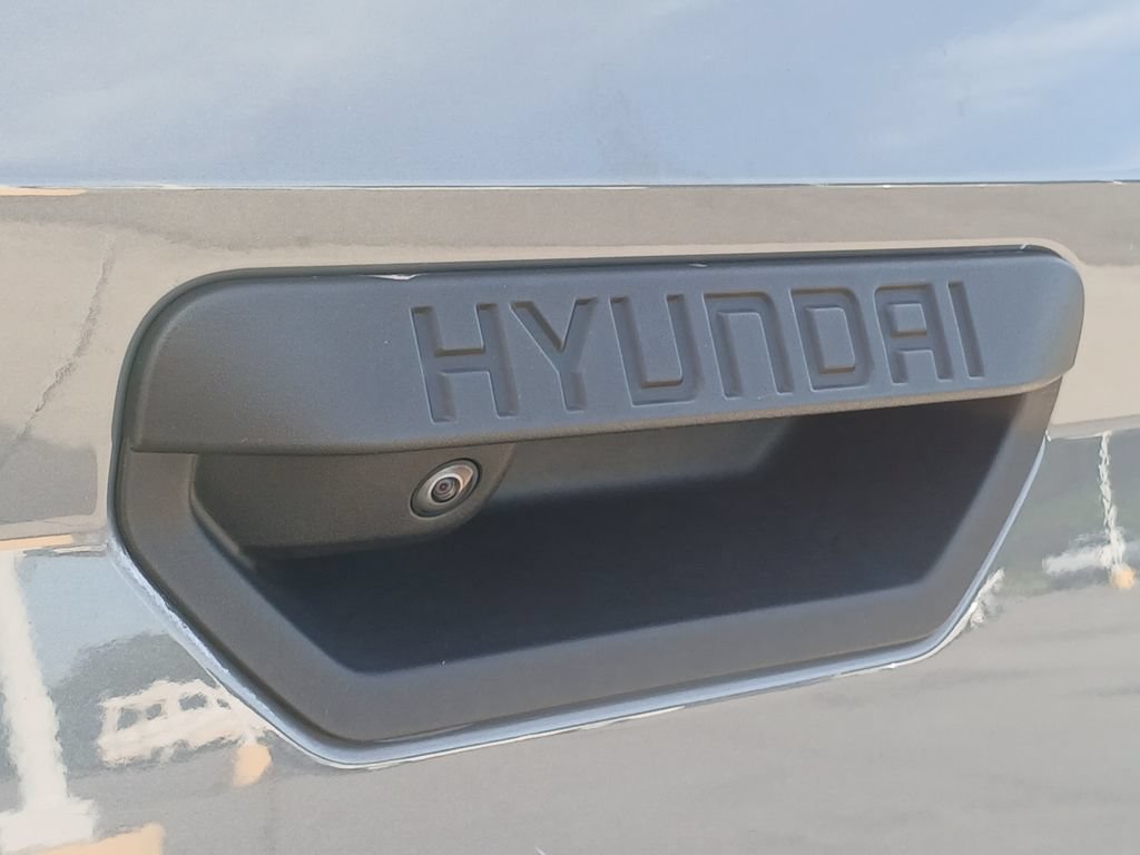 Used 2025 Hyundai Santa Cruz SEL FWD image 21