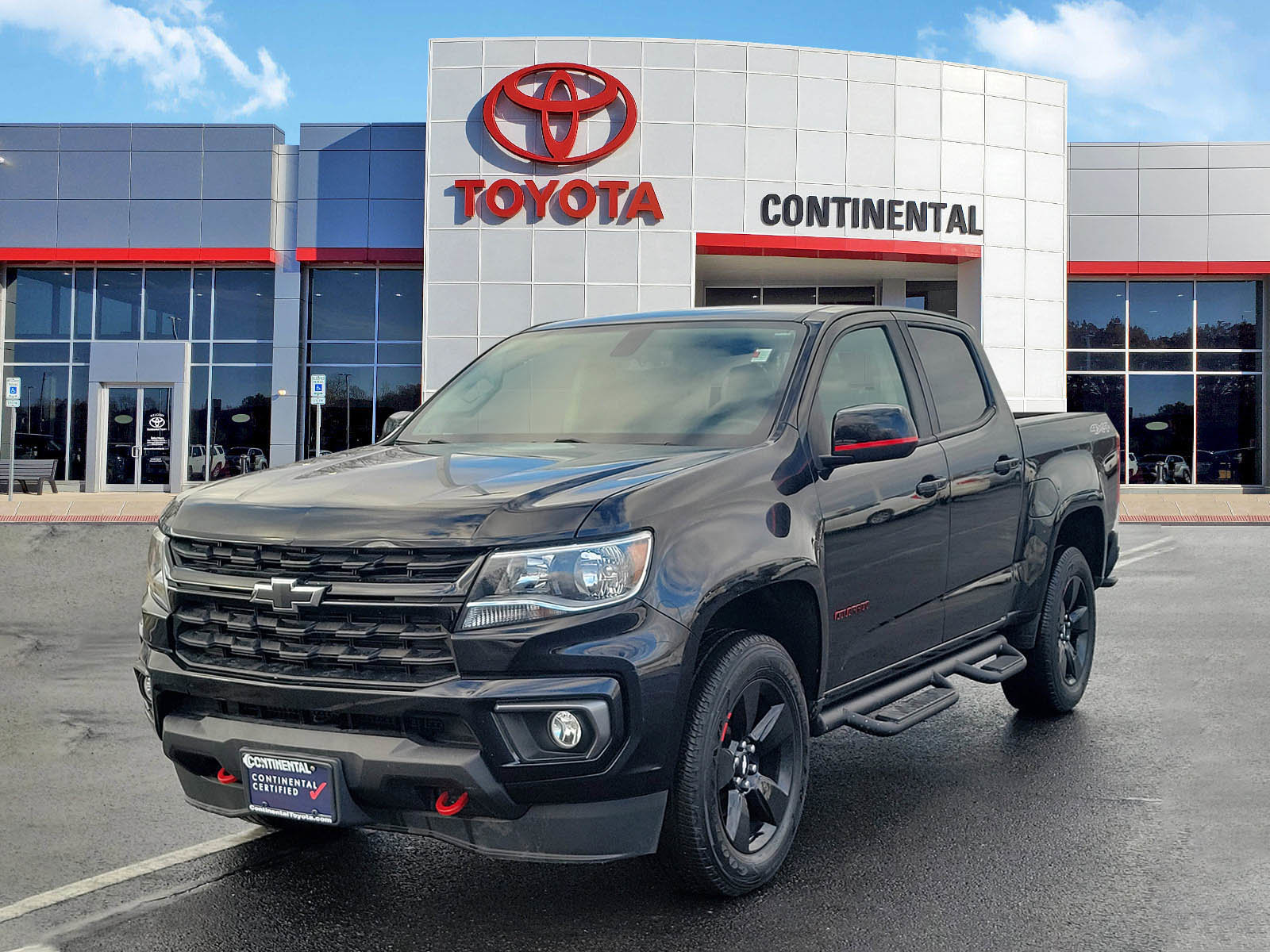 Used 2021 Chevrolet Colorado LT w/ Redline Special Edition image 3