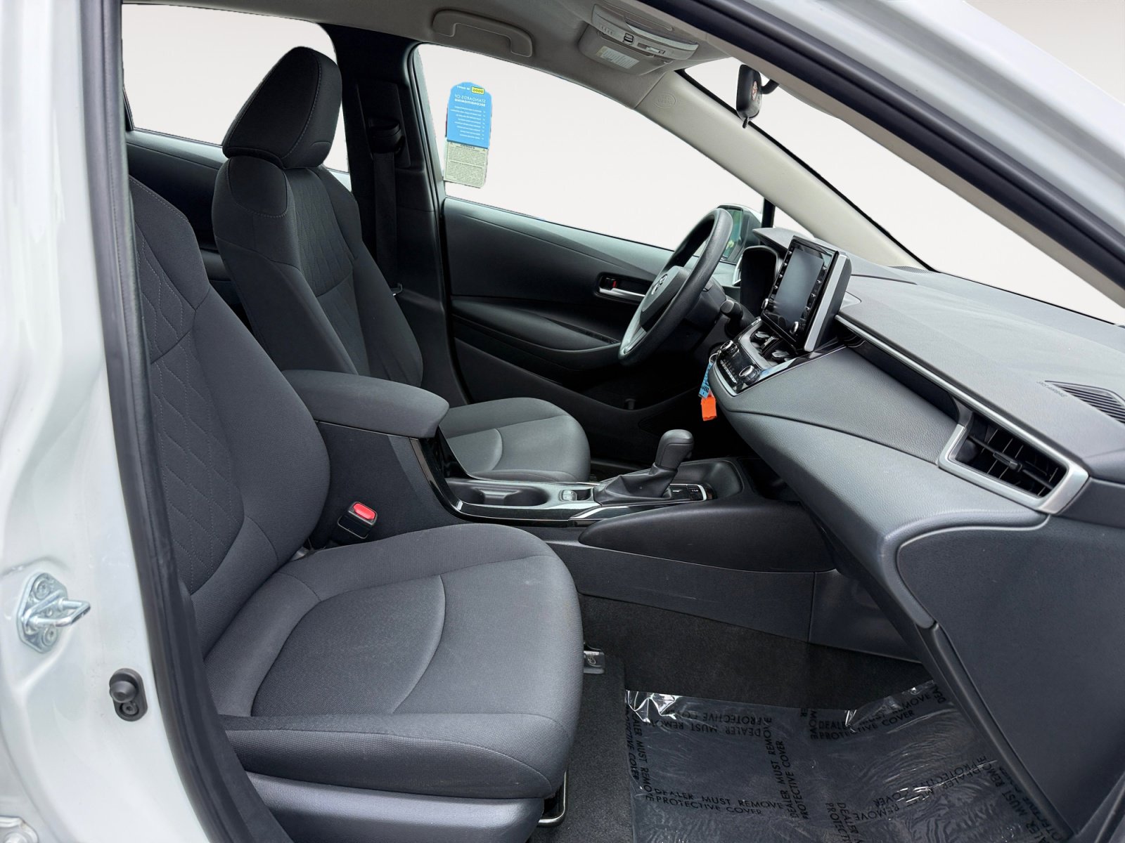 Used 2021 Toyota Corolla LE FWD image 19