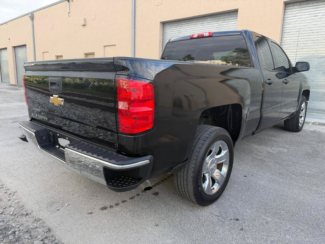 Used 2015 Chevrolet Silverado 1500 LS RWD image 5