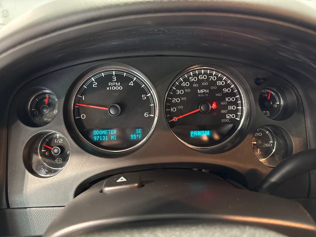 Used 2011 Chevrolet Avalanche LT w/ Regional Value Package AWD/4WD image 7