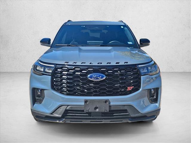 Used 2025 Ford Explorer ST video 2