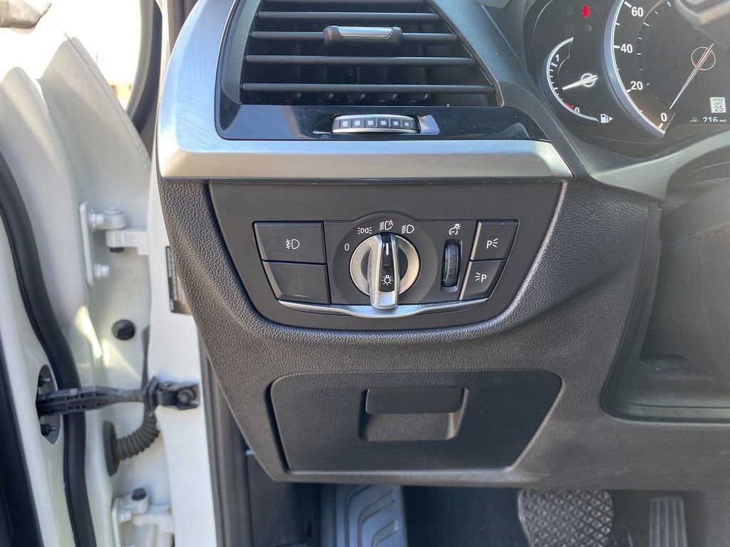 Used 2019 BMW X3 xDrive30i w/ Driving Assistance Package image 14