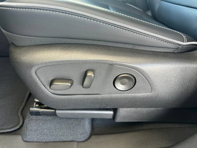 Used 2026 Chevrolet Silverado EV LT AWD/4WD image 30