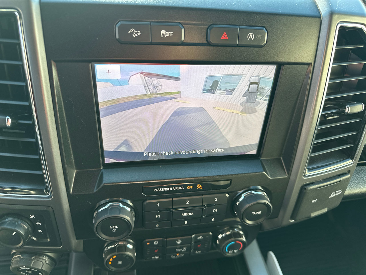 Used 2020 Ford F150 XLT w/ Equipment Group 302A Luxury image 17